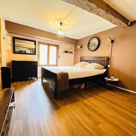 Le Refuge Apartment Laon Bagian luar foto