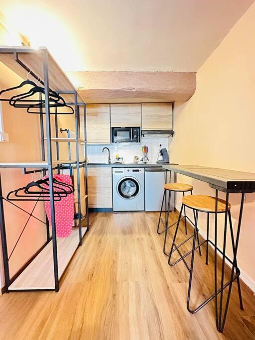 Le Refuge Apartment Laon Bagian luar foto