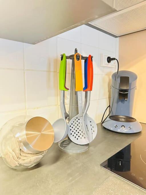 Le Refuge Apartment Laon Bagian luar foto